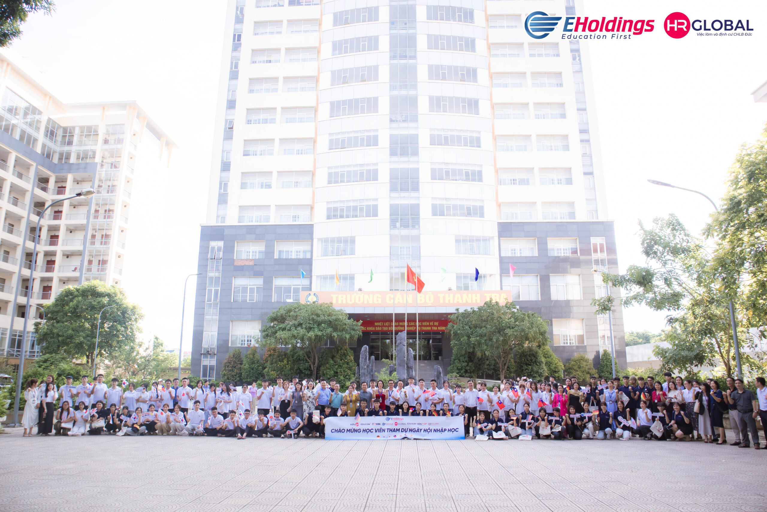 Ngày hội nhập học EHoldings 
